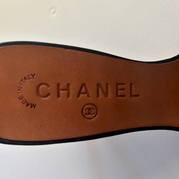 Chanel Denim Kitten Heels, Size 38.5- *RARE,* MINT Condition!! - Picture 9 of 13